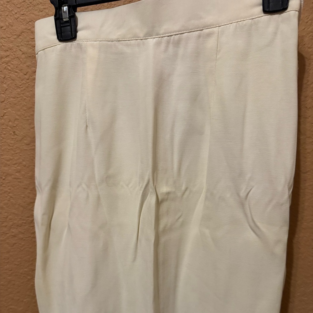 Chic Cream Skirt